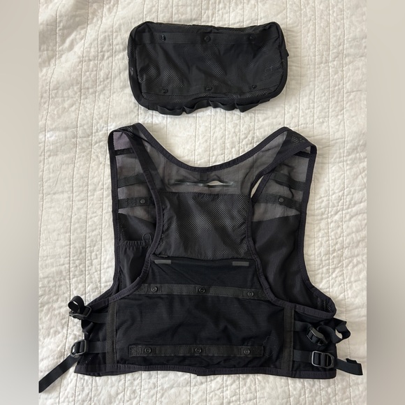 Reflective Nike Running Division Vest - Picture 2 of 2